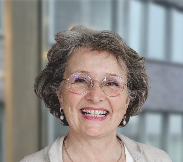 Porträt von Sabine Toenessen 